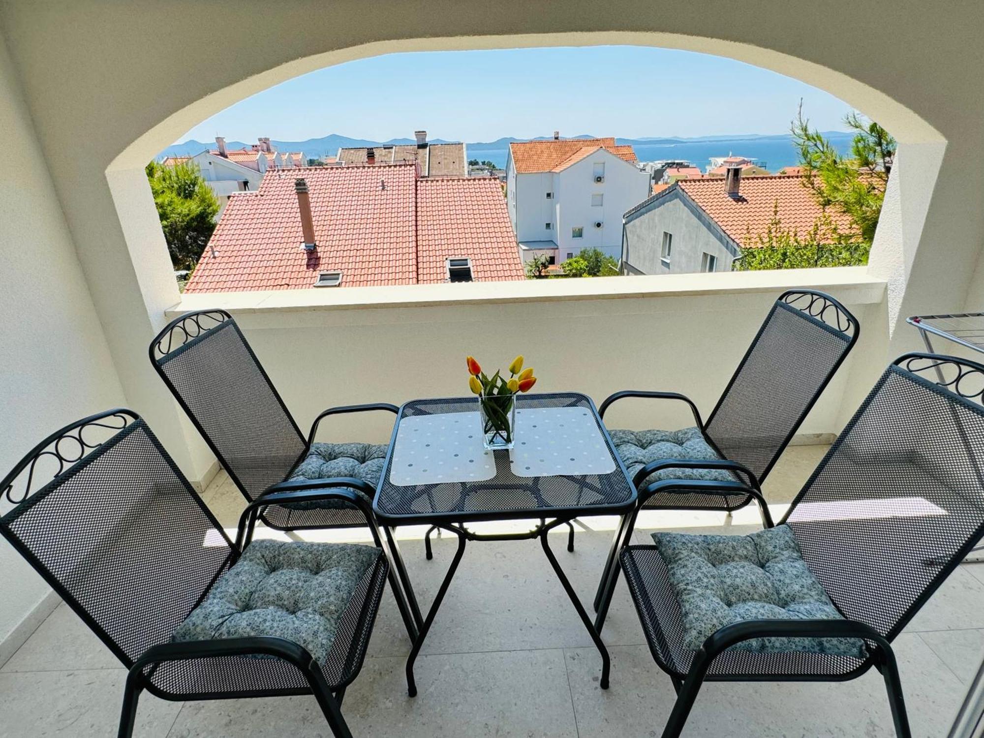 Apartments & Rooms Petra Задар Экстерьер фото